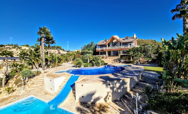 Villa - Försäljning - Los Montesinos  - Vistabella 