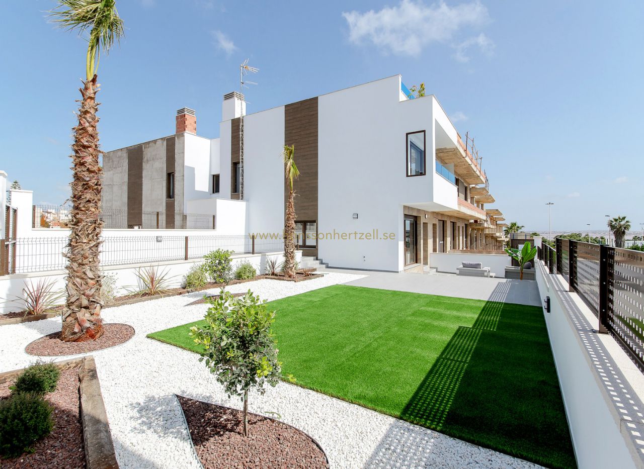 New Build - городская тюрьма - Torrevieja  - Los Balcones 