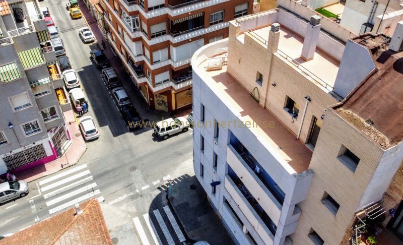 Building - Sale - Torrevieja  - Central