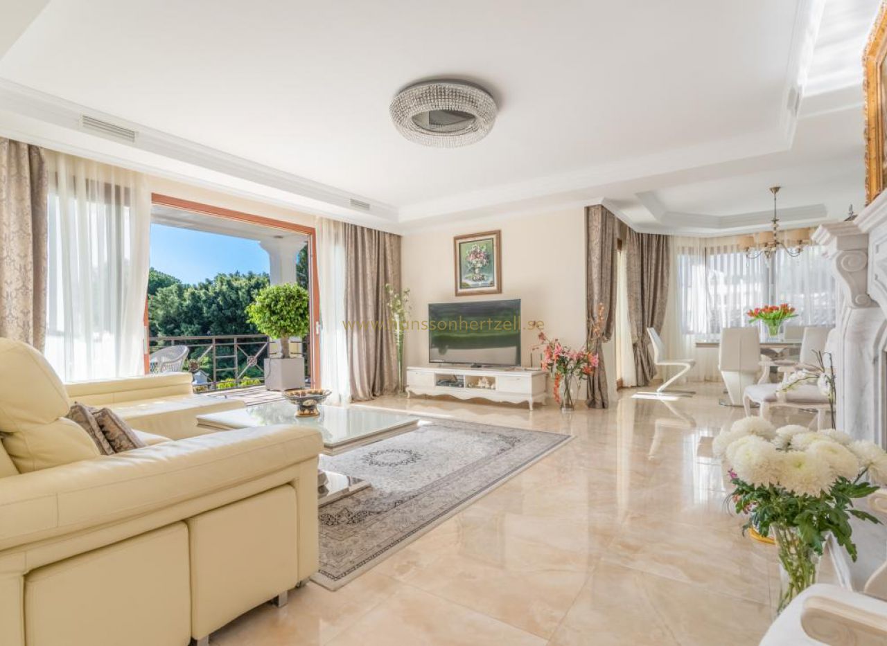 Försäljning - Villa - Marbella - Las Chapas