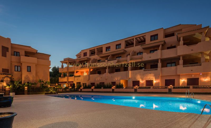 Lägenhet - Nybyggnad - Marbella - El Paraiso Golf Club