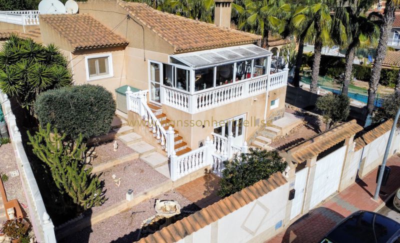 Chalet - Venta - Torrevieja  - Los Balcones 