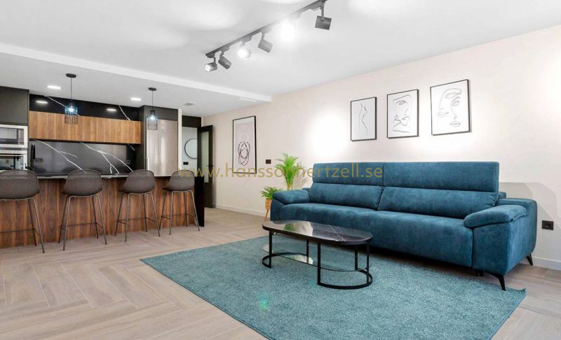 Lägenhet - Försäljning - Torrevieja - Center