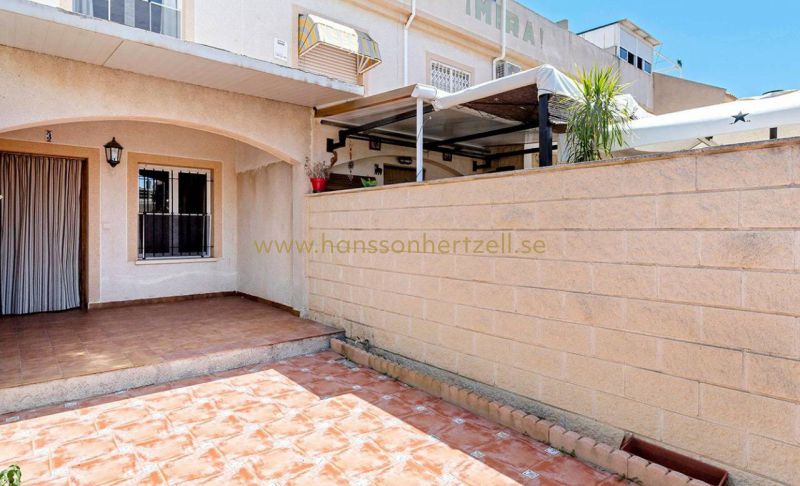Maison de ville - Sale - Torrevieja  - La Mata