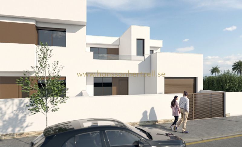 Casa adosada - Nueva construcción  - Pilar de la Horadada - GNR-58058