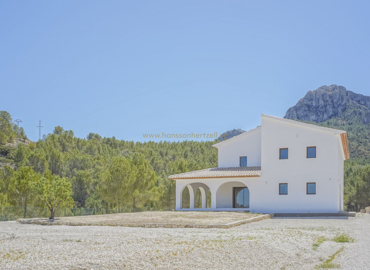 Sale - Villa - Benissa - Partida Lleus