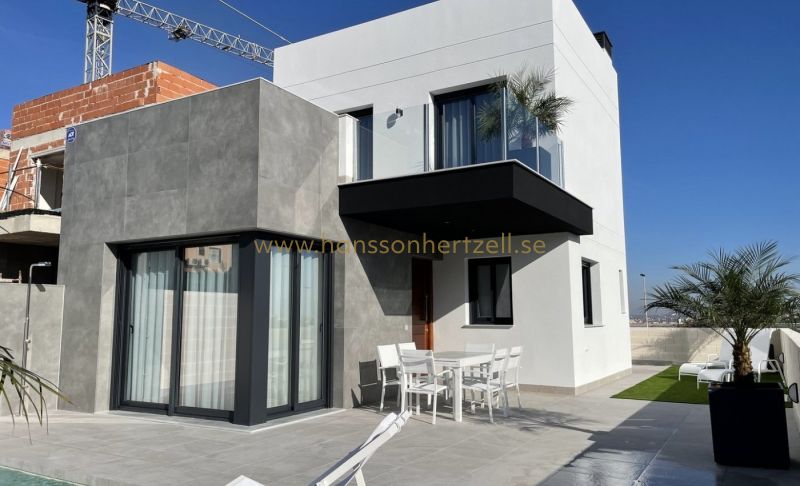 Villa - New Build - Torrevieja  - GNR-61192