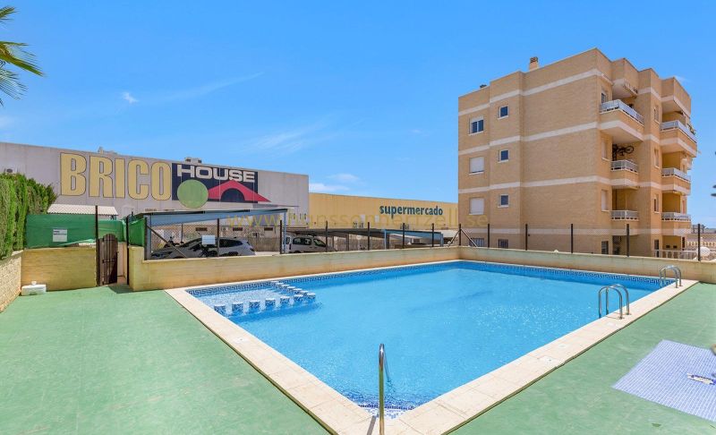 Appartement - Sale - Torrevieja  - Sector 25