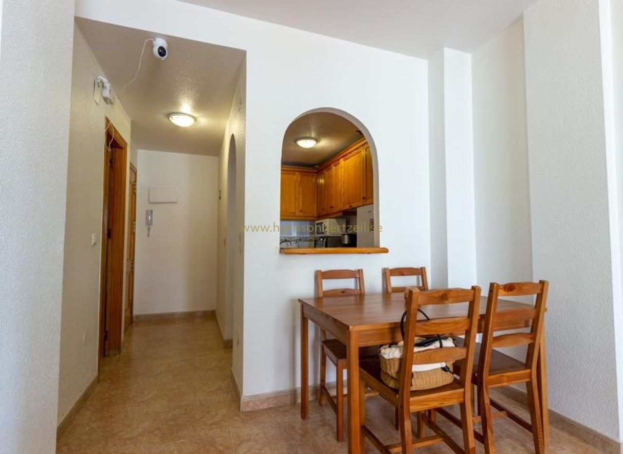 Venta - Apartamento - Torrevieja  - Centro