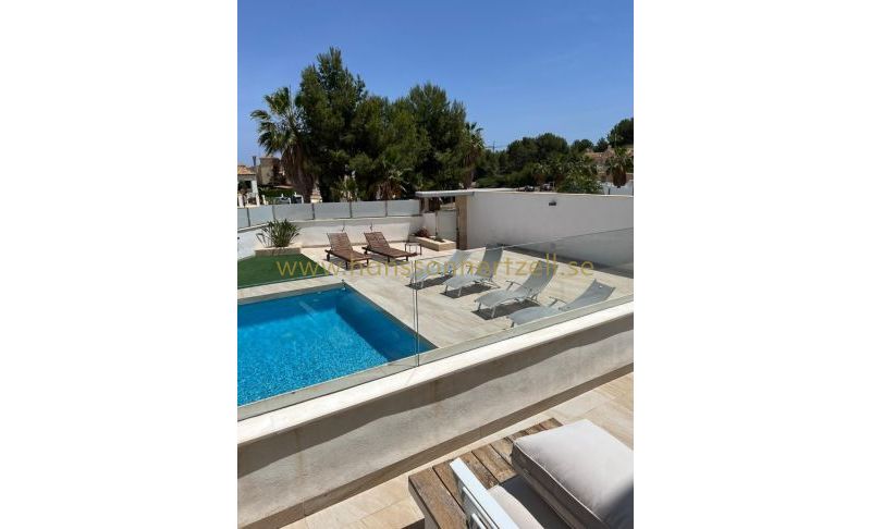 Villa - Försäljning - Orihuela Costa - El Galan 