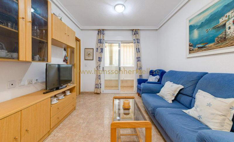 Lägenhet - Försäljning - Torrevieja - Playa Los Locos 