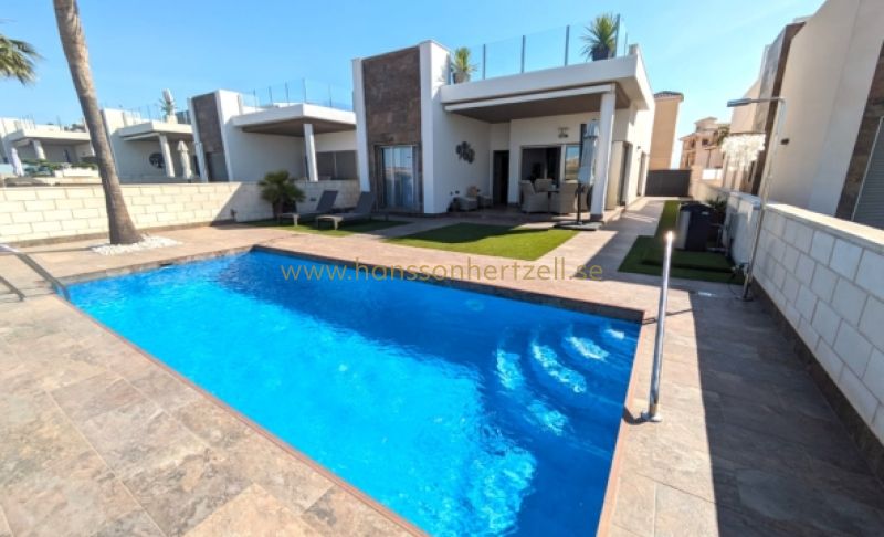 Villa - Försäljning - Orihuela Costa - PAU 8