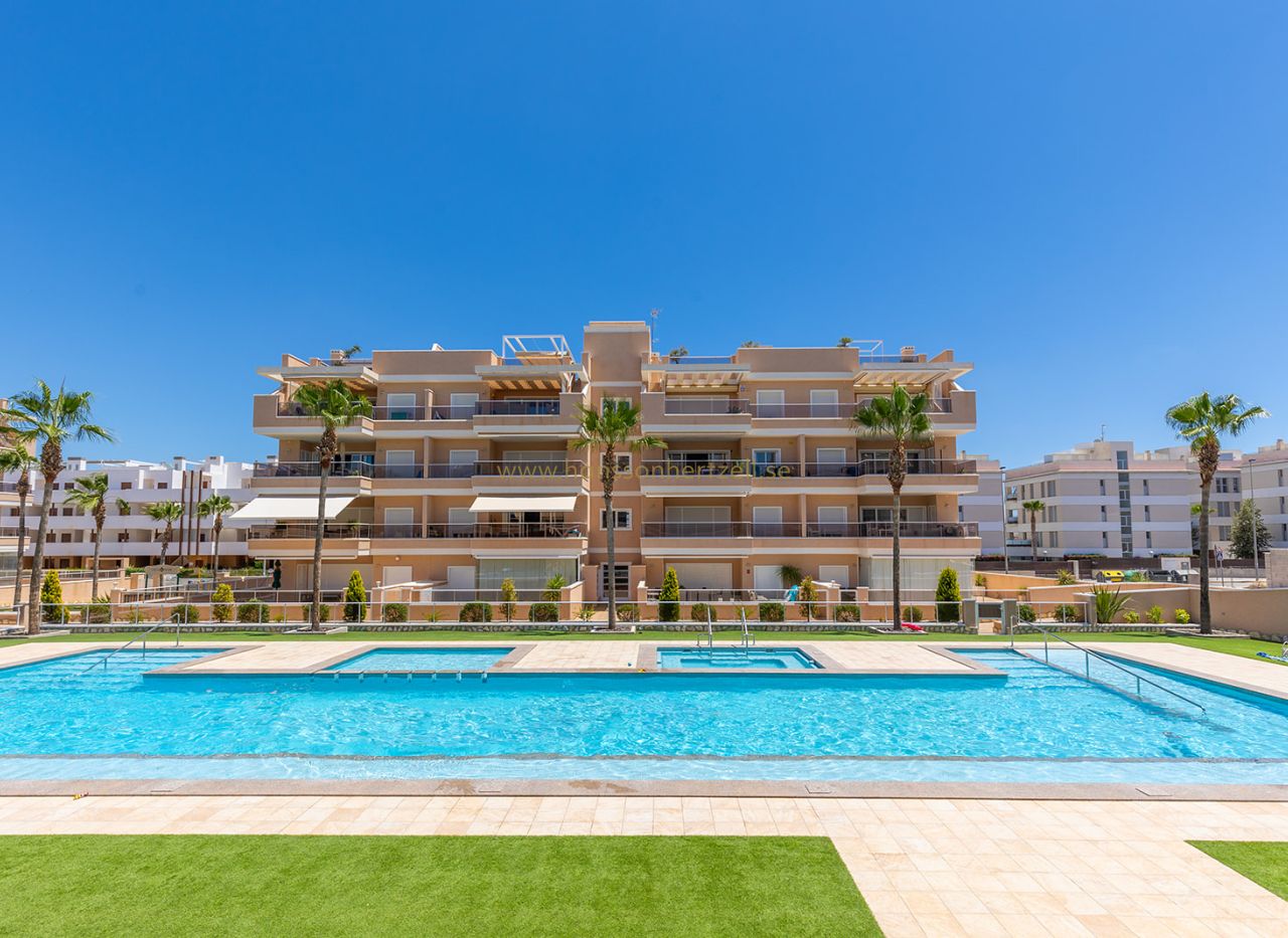 Försäljning - Lägenhet - Orihuela Costa - Villamartin 