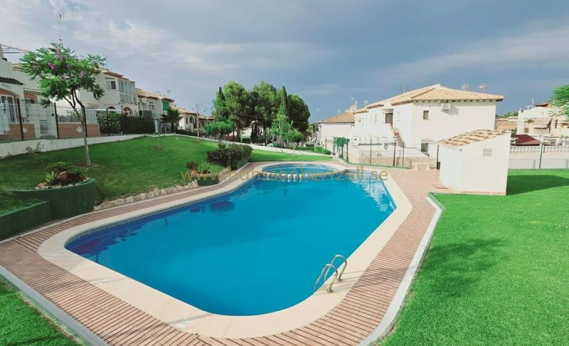 Appartement - Sale - Orihuela Costa - Lago Jardin