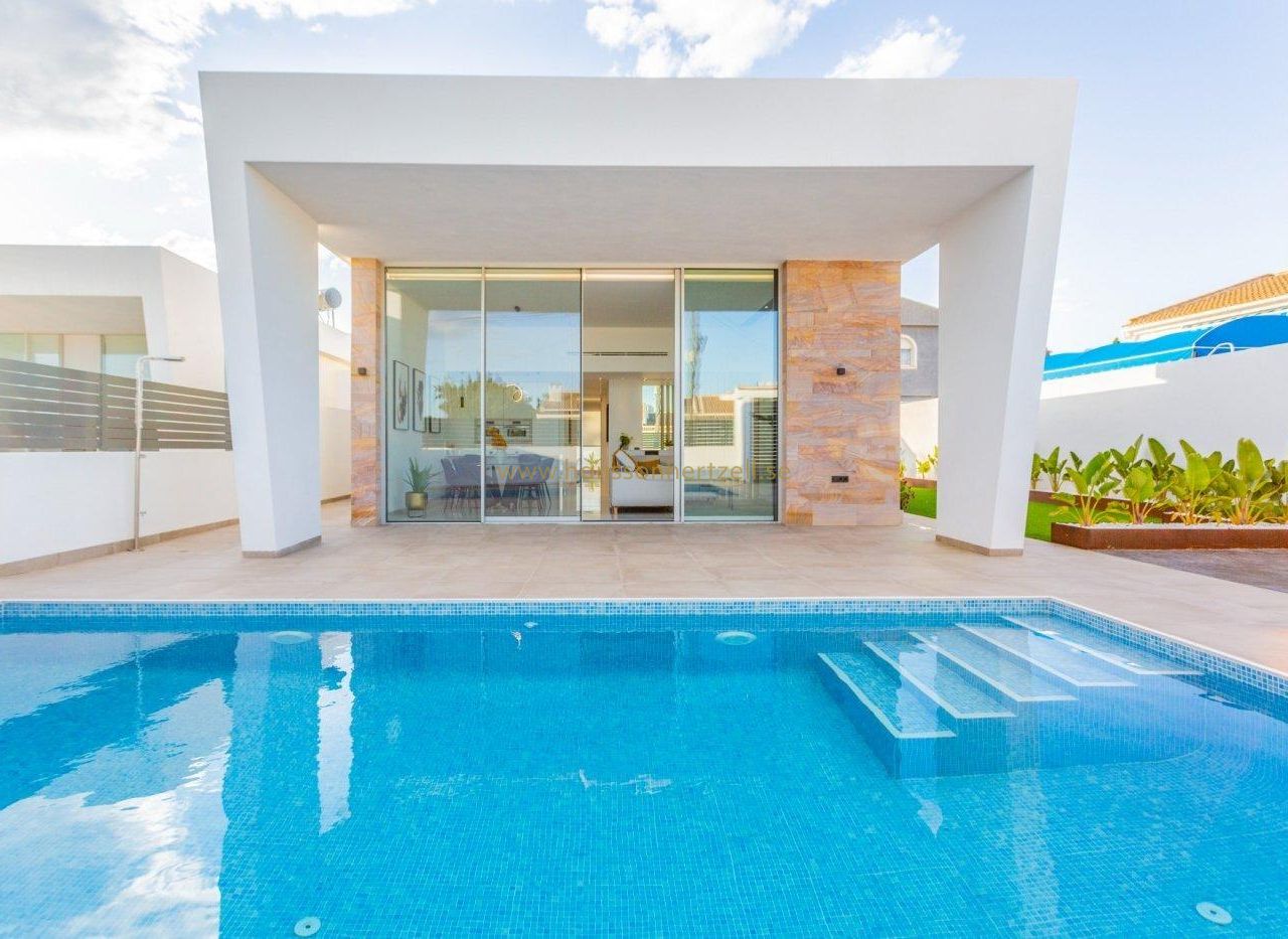 New Build - Villa - Torrevieja  - Torreta florida