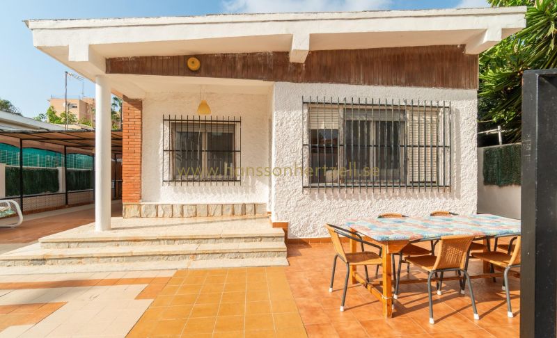 Villa - Försäljning - Torrevieja - Aguas Nuevas 