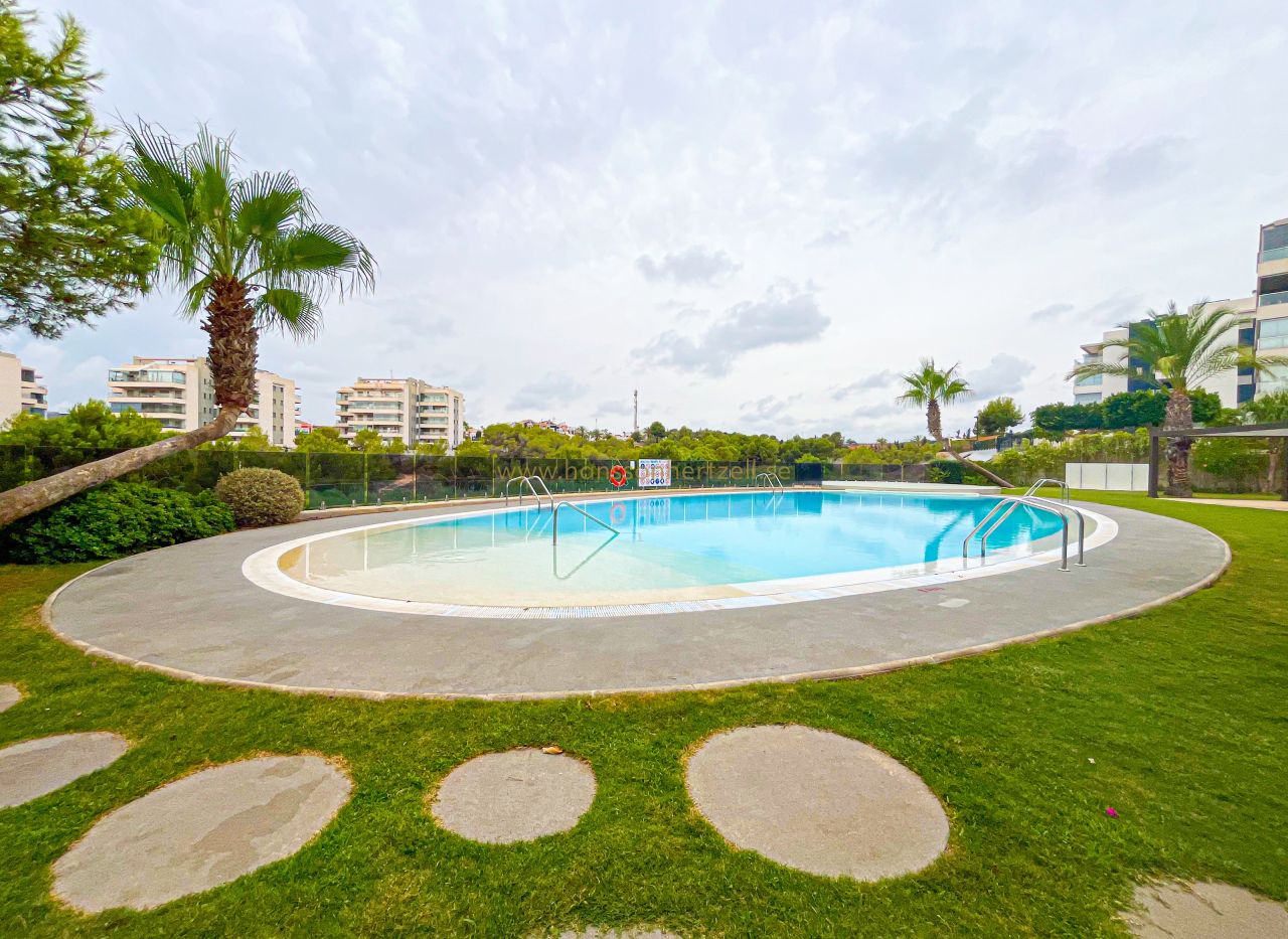 Sale - Apartment - Orihuela Costa - Villamartin 