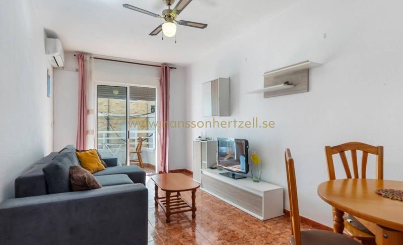 Appartement - Sale - Torrevieja  - Torrevieja