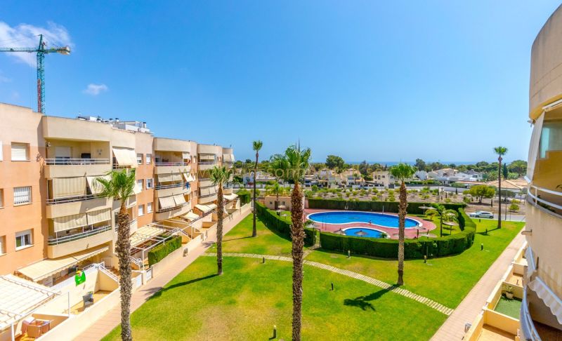 Appartement - Sale - Orihuela Costa - Dehesa de Campoamor 