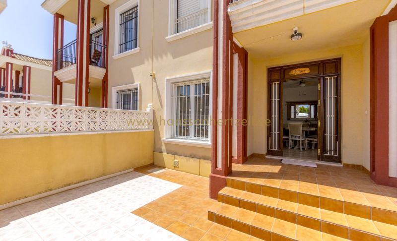 Villa - Sale - Orihuela Costa - Dehesa de Campoamor 