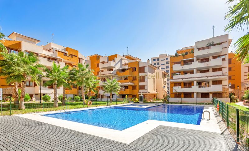 Apartamento - Venta - Torrevieja  - La Recoleta