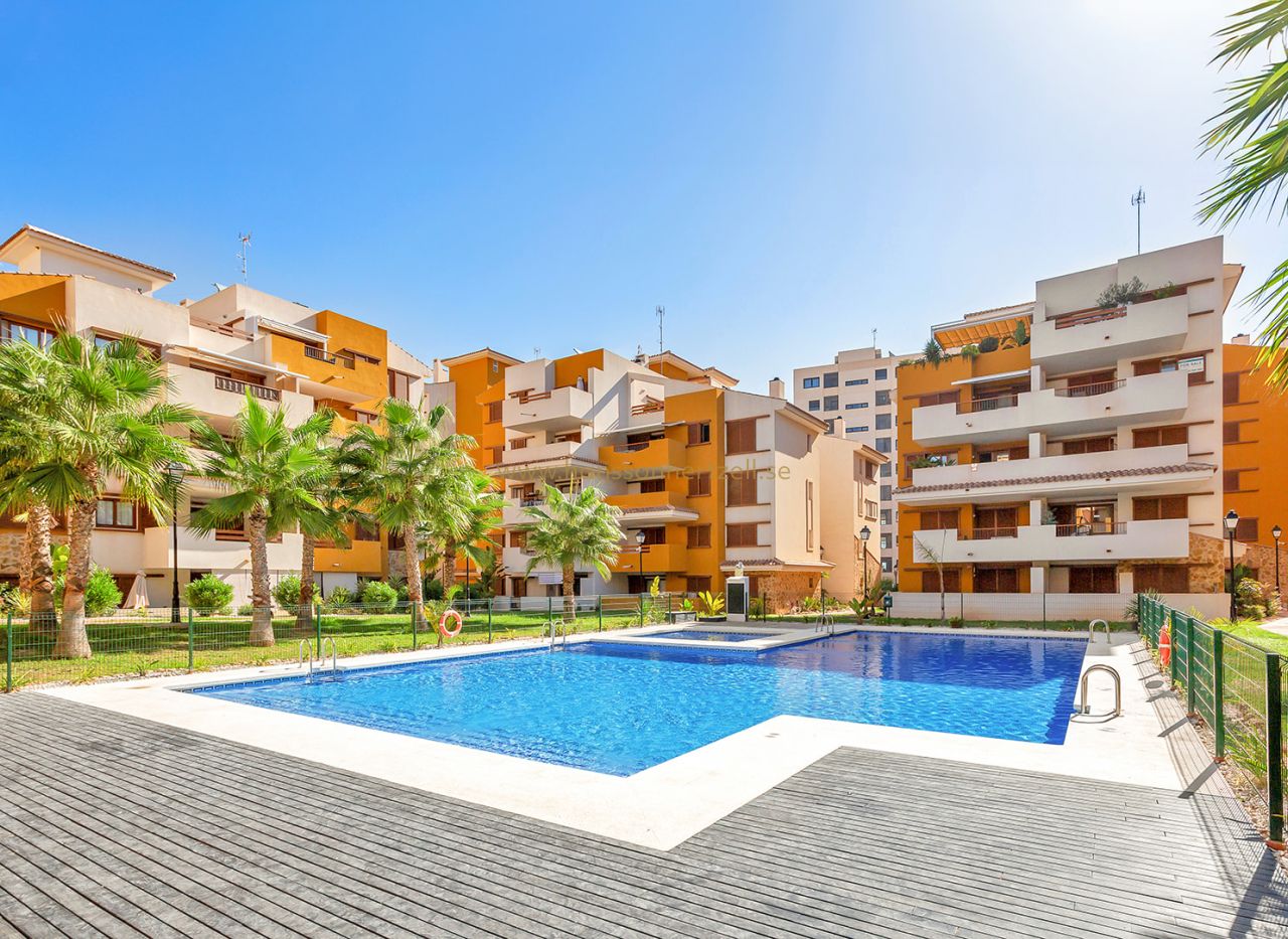 Sale - Apartment - Torrevieja  - La Recoleta