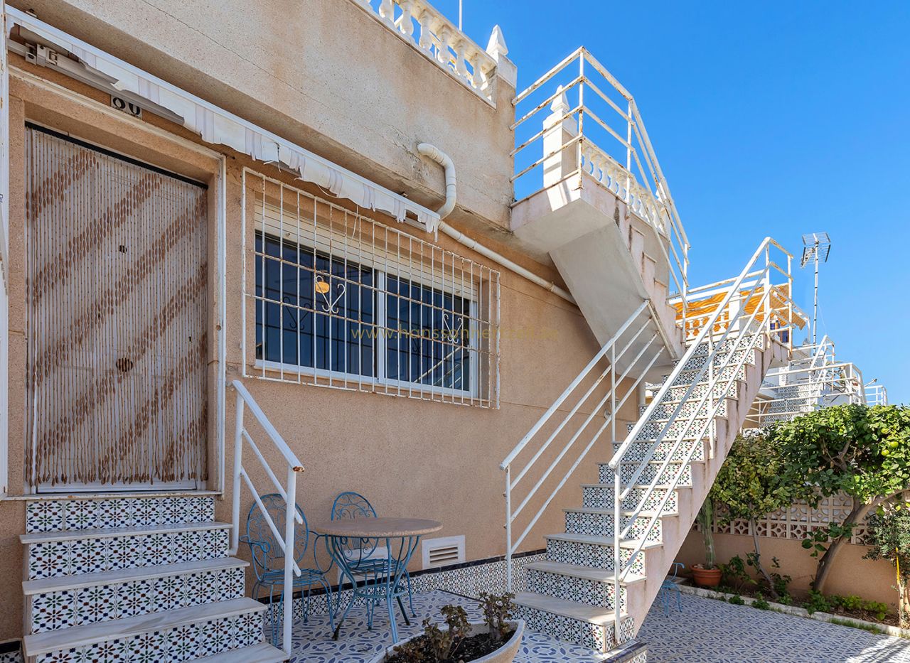 Sale - Herenhuis - Torrevieja  - Los Balcones 