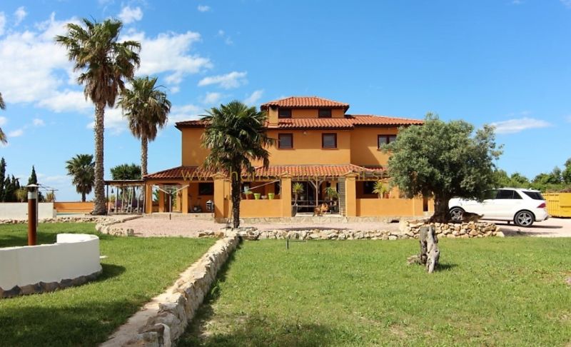 Villa - Sale - Pedreguer - Pedreguer