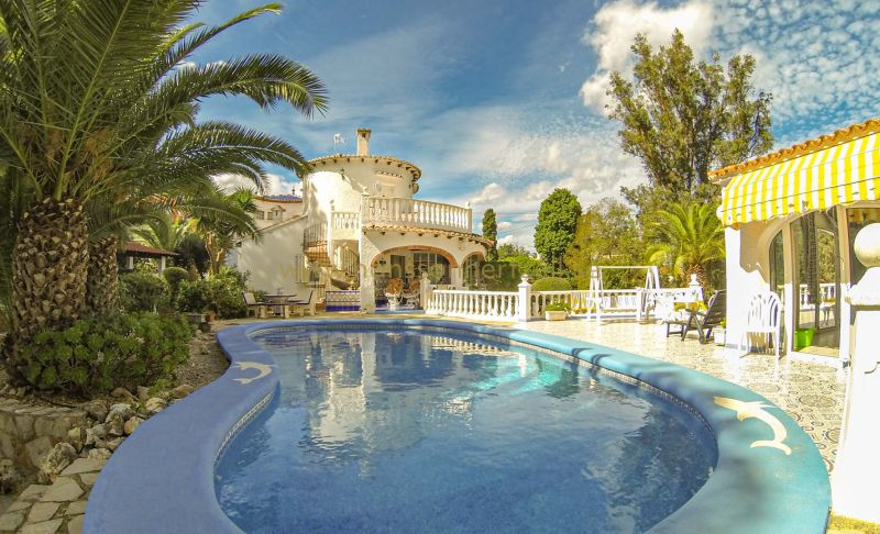 Villa - Sale - Denia - La Pedrera