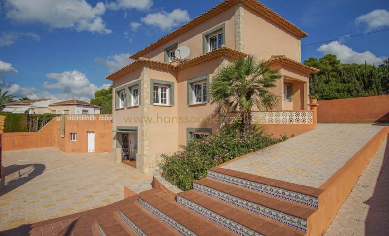 Villa - Försäljning - Calpe - Partida La Calalga