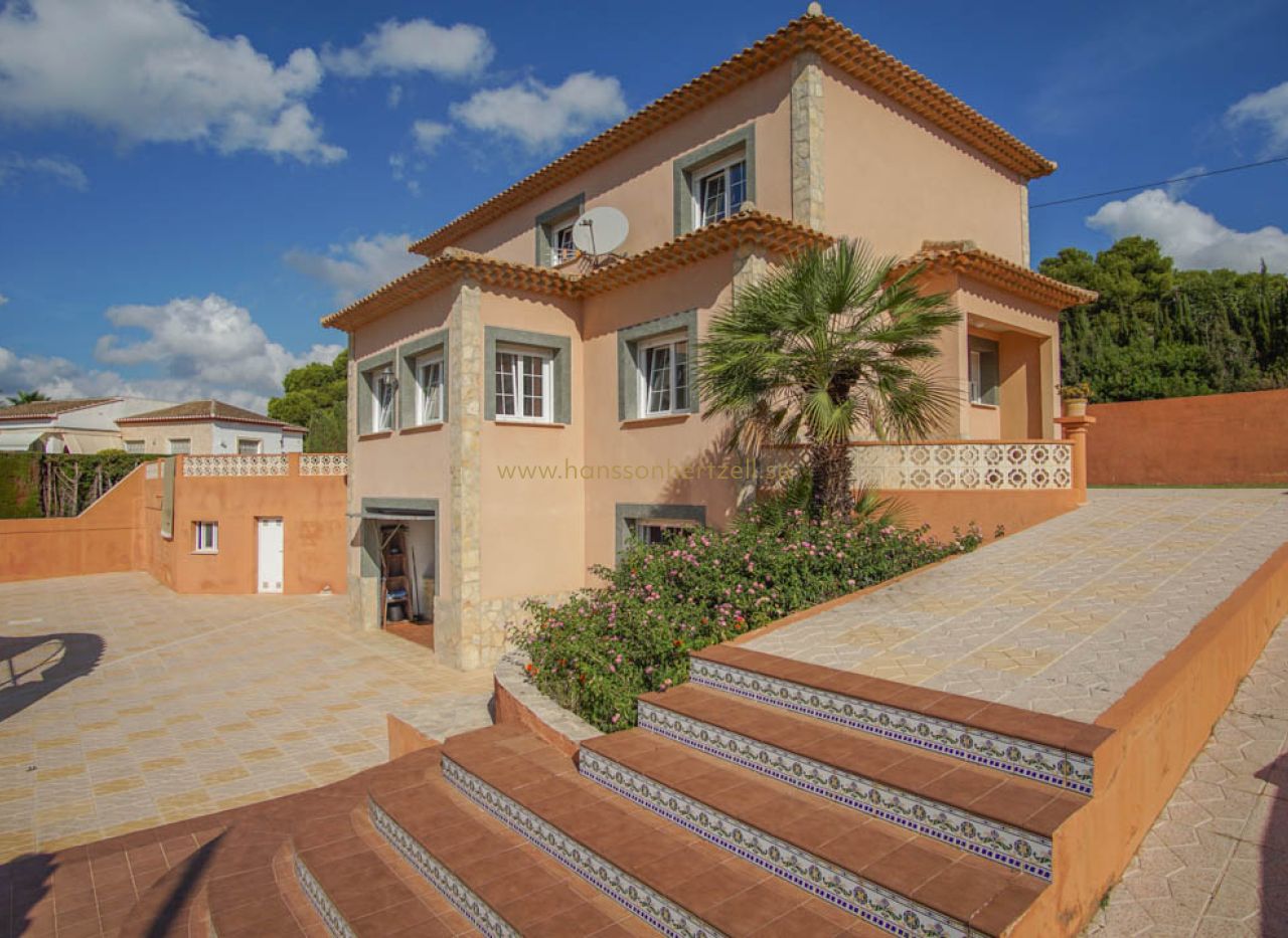 Försäljning - Villa - Calpe - Partida La Calalga