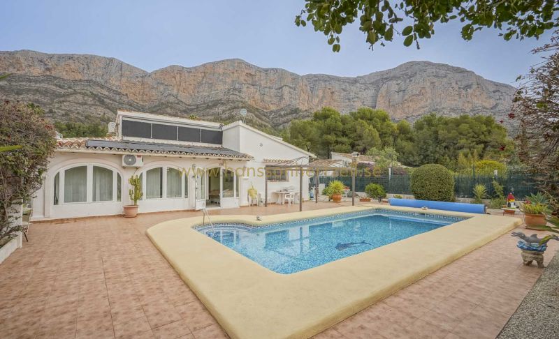 Villa - Försäljning - Javea - Ermita