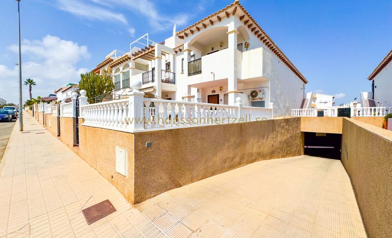 Townhouse - Sale - Torrevieja  - Punta Prima