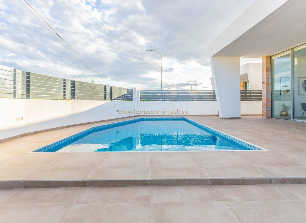 New Build - Villa - Torrevieja  - Torreta florida