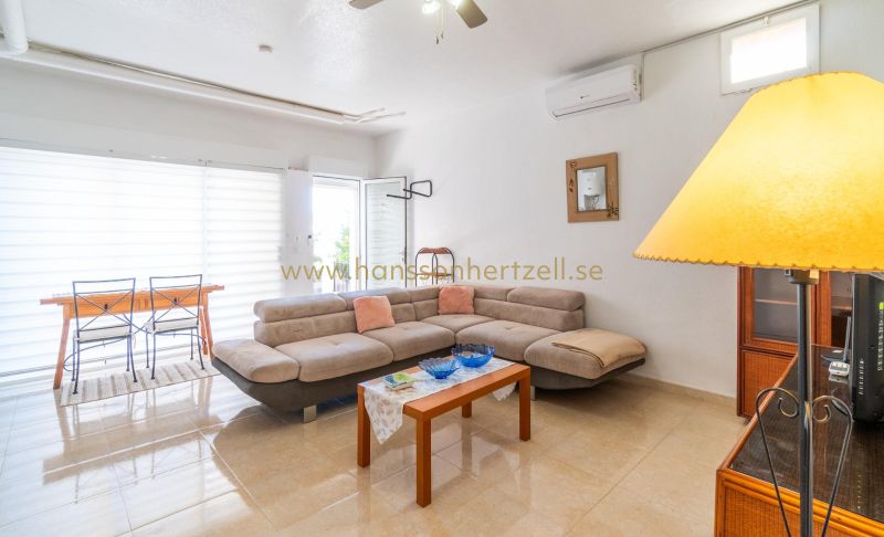 Apartamento - Alquiler a largo plazo - Orihuela Costa - Playa Flamenca