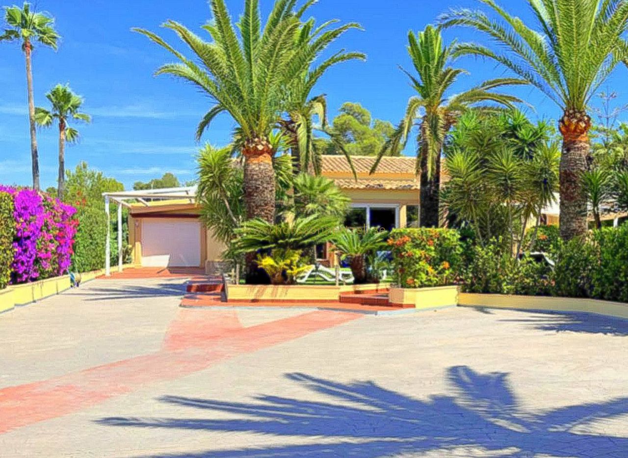 Sale - Villa - Javea - Costa Nova