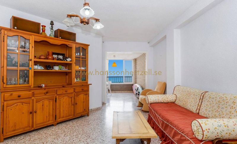 Apartamento - Venta - Torrevieja  - Playa Los Locos 