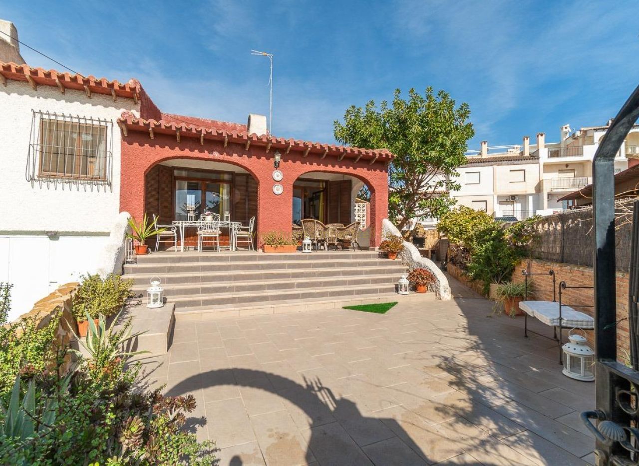 Försäljning - Villa - Orihuela Costa - Punta Prima