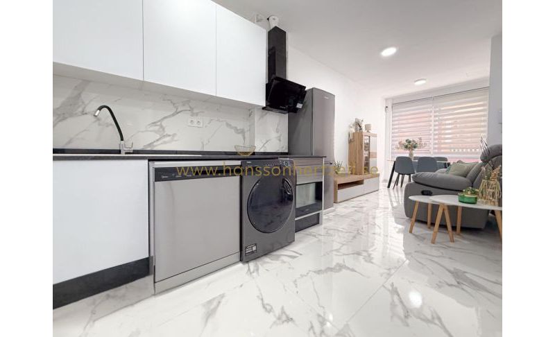 Appartement - Sale - Torrevieja  - Playa del Cura