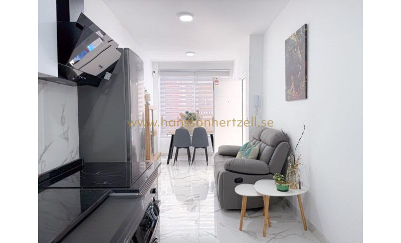 Appartement - Sale - Torrevieja  - Playa del Cura