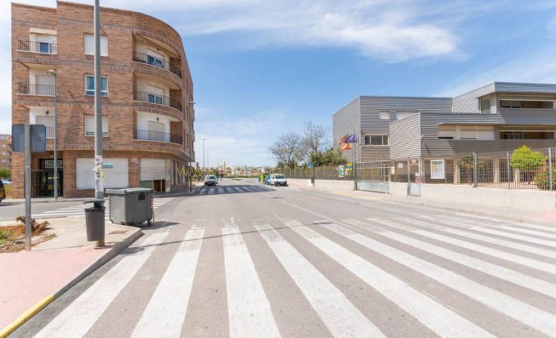 Comercial - Venta - Almoradi - Estación bus