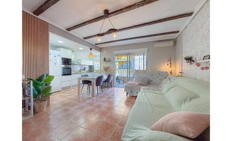 Apartment - Sale - Torrevieja  - Playa del Cura