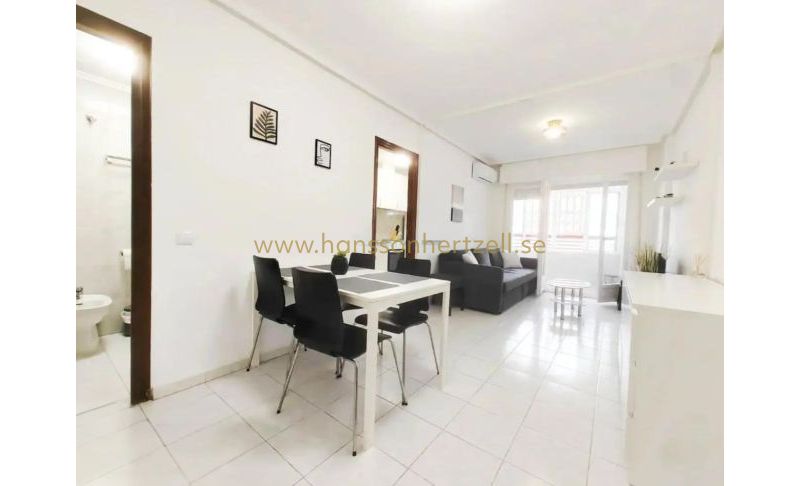 Apartamento - Venta - Torrevieja  - Torrevieja Centro