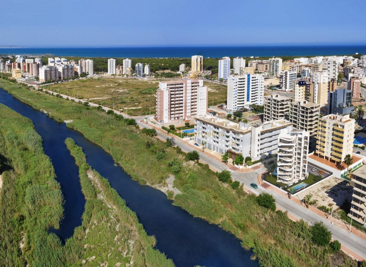 Nueva construcción  - Apartamento - Guardamar  - Avenida del Puerto