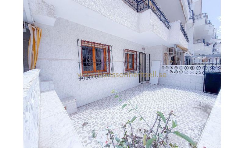 Apartment - Sale - Torrevieja  - Playa Los Naufragos 