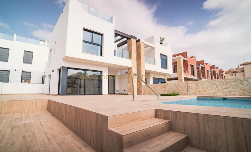 Villa - Nybyggnad - Orihuela Costa - Punta Prima