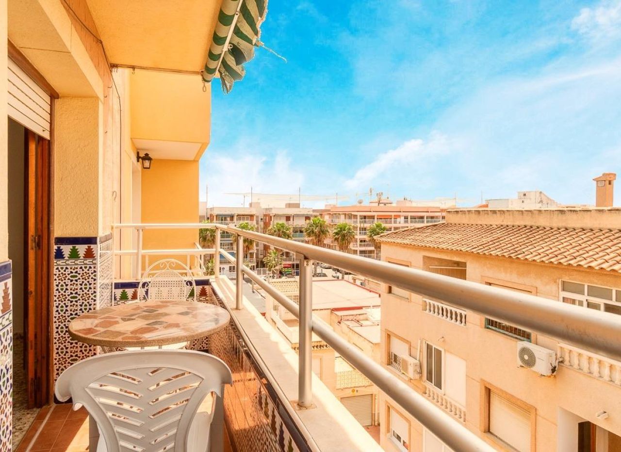 Försäljning - Lägenhet - Torrevieja - Playa Los Naufragos 