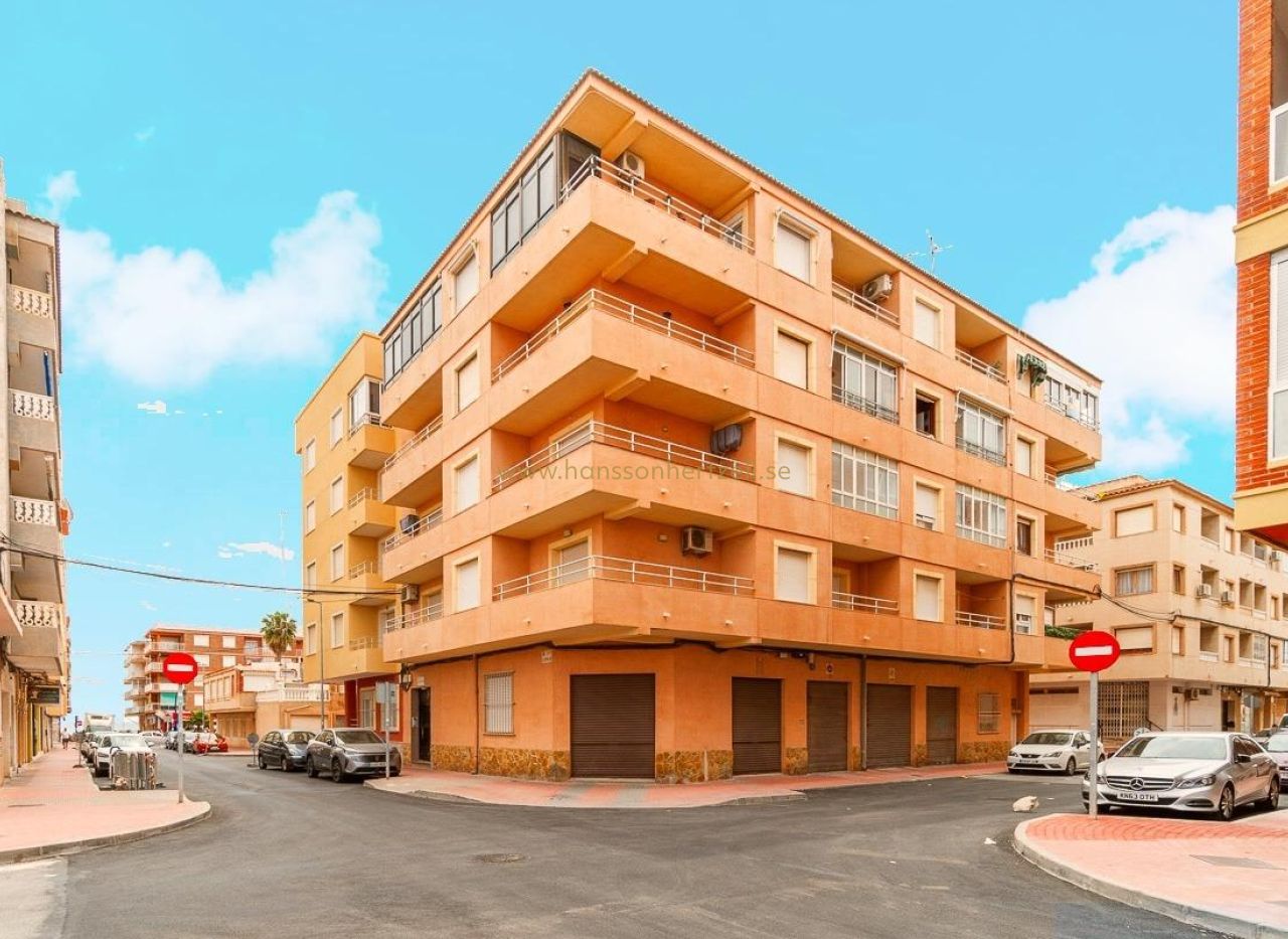 Försäljning - Lägenhet - Torrevieja - Playa Los Naufragos 