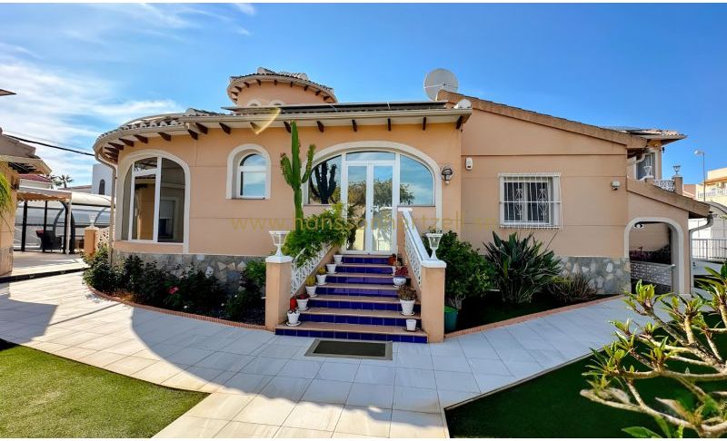 Villa - Sale - Ciudad Quesada - Ciudad Quesada