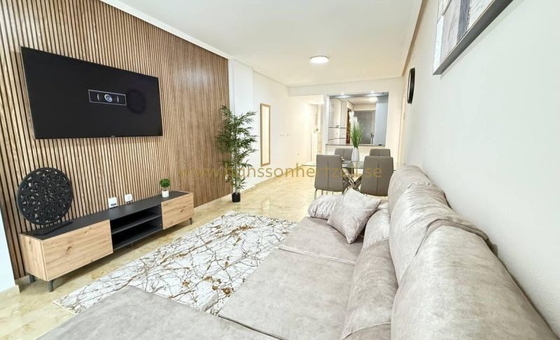 Apartment - Sale - Torrevieja  - Playa del Cura
